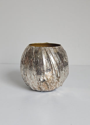 Vaas bolvaas goud metaal met ronde vorm en glanzende afwerking Ø 8 cm