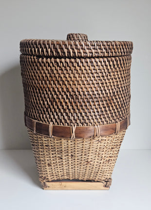 Rieten opbergmand met deksel bruin naturel - handgeweven textuur en natuurlijke afwerking