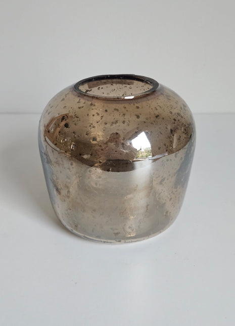 Waxinelichthouder Capira bruin grijs glas met facetgeslepen vorm hoogte 9 x Ø 10 cm