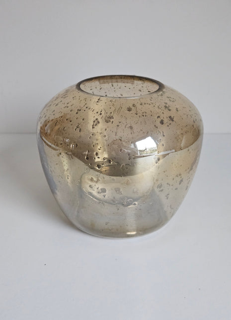 Waxinelichthouder Capira bruin grijs glas met facetgeslepen vorm hoogte 12 x Ø 13 cm