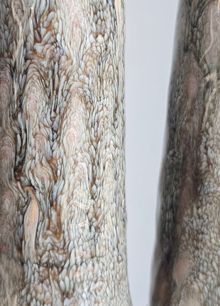 Close-up van vaas Inga Jahra groen - organische ovale vorm en opening