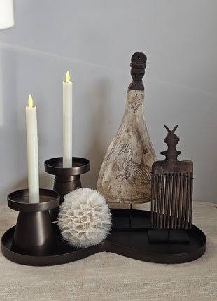 Kunstbloem dandelion paardenbloem wit gepresenteerd in vaas op dressoir