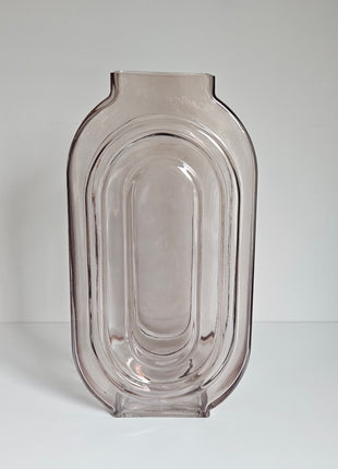 Vaas grijs zalm glas met elegante vorm en kleurverloop hoogte 30 cm