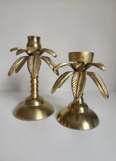 Waxinelichthouder en kandelaar palmboom goud aluminium gepresenteerd samen