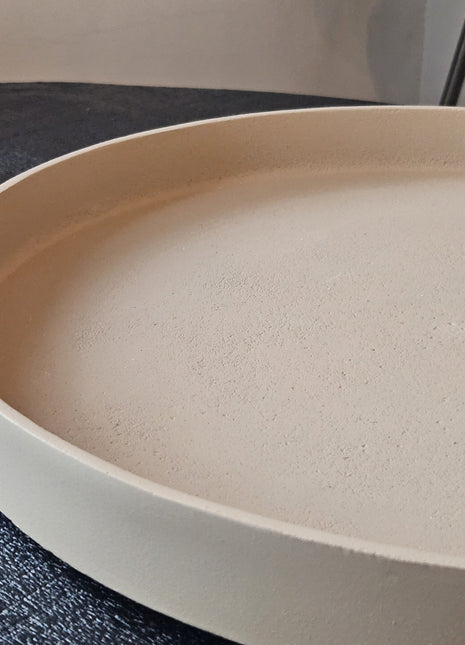 Close-Up Dienblad Rowan taupe aluminium met ronde vorm Ø 40 x hoogte 4 cm