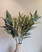 Close-up van kunstplant eucalyptus groen - ronde bladeren hoogte 87 cm