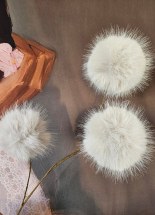 Kunsttak Fluffy Balls Cream