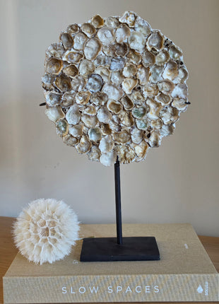 Oester Ornament Op Standaard