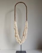 Schelpenketting wit op standaard hoogte 65 cm