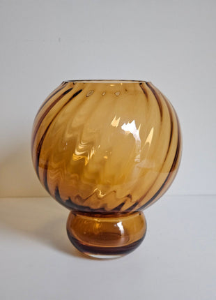 Vaas amber glas met ronde vorm en glanzende afwerking hoogte 20 x Ø 17 cm