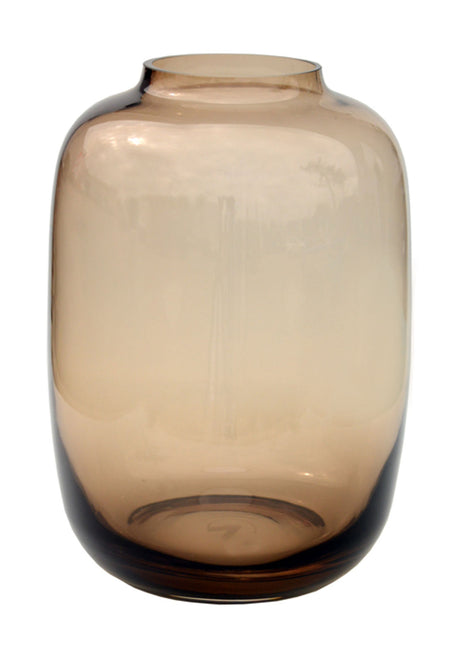 Vrijstaande vaas Artic M van Vase the World in glanzend taupe glas.