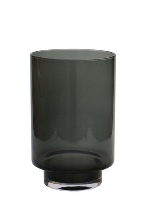Vase the World waxinelichthouder Thames in een prachtige grijze kleur. De waxinelichthouder is gemaakt van glas en is mondgeblazen.